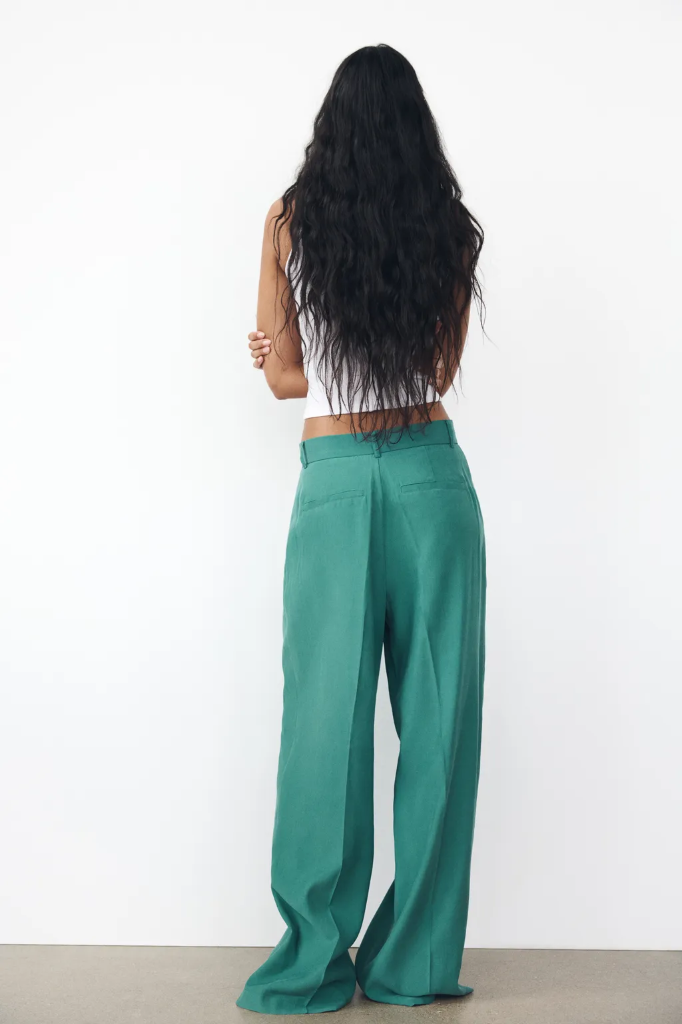 PANTALÓN FLUIDO PINZAS