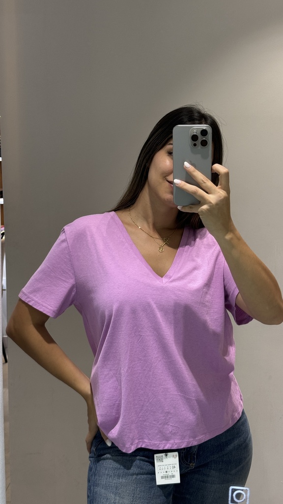 BASICA DE ALGODÓN CUELLO V 