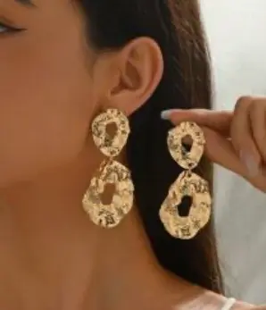 ZARCILLOS OVALOS TEXTURIZADOS