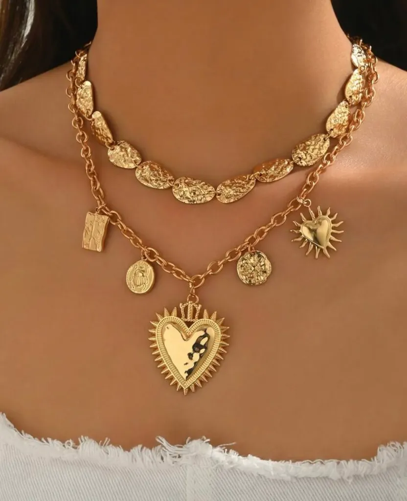 COLLAR CORAZON Y MARTILLADO