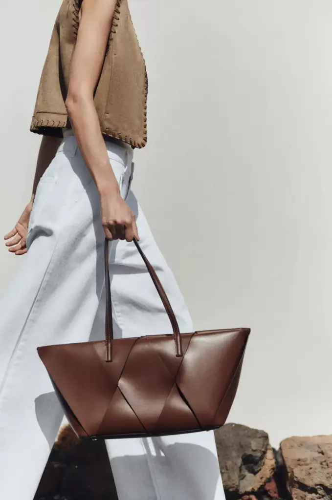 BOLSO ALARGADO ENTRELAZADO