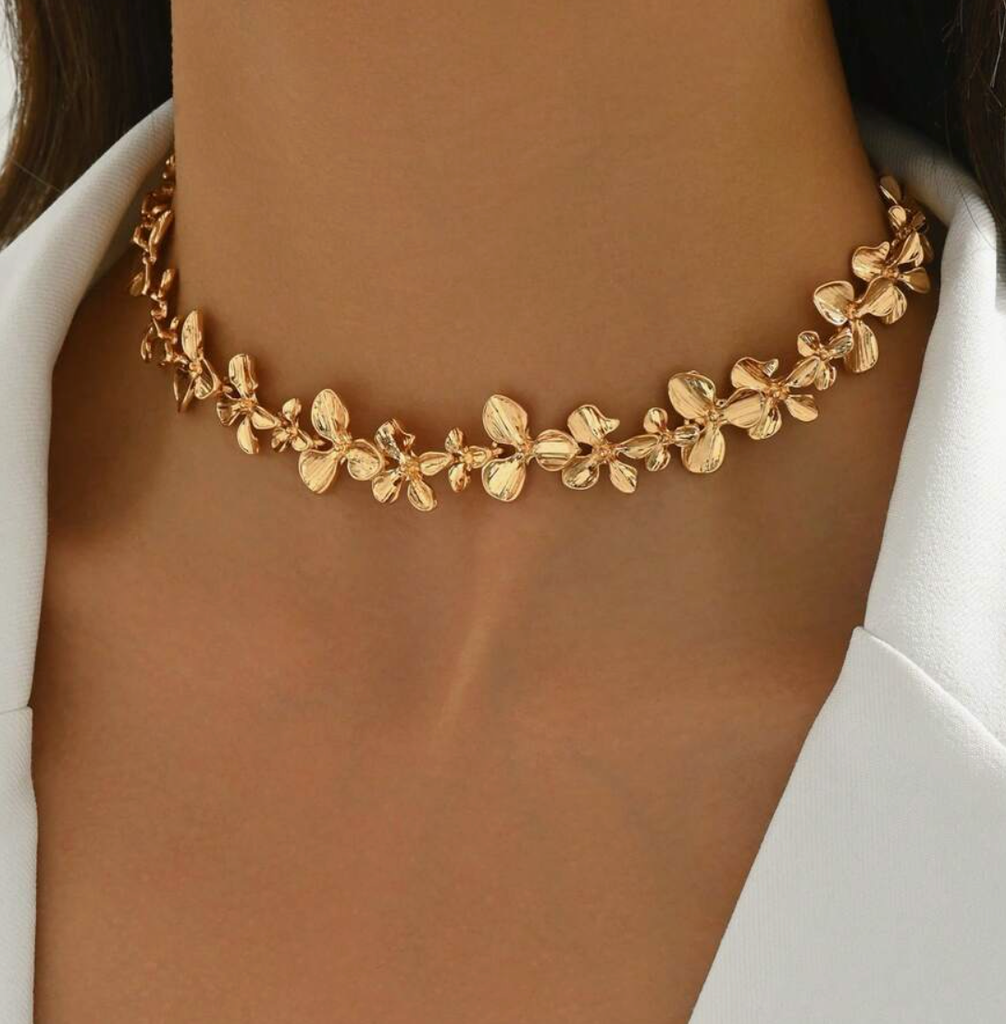 COLLAR FLORAL