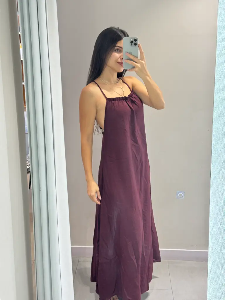 VESTIDO FLUIDO Y PEDRERIA