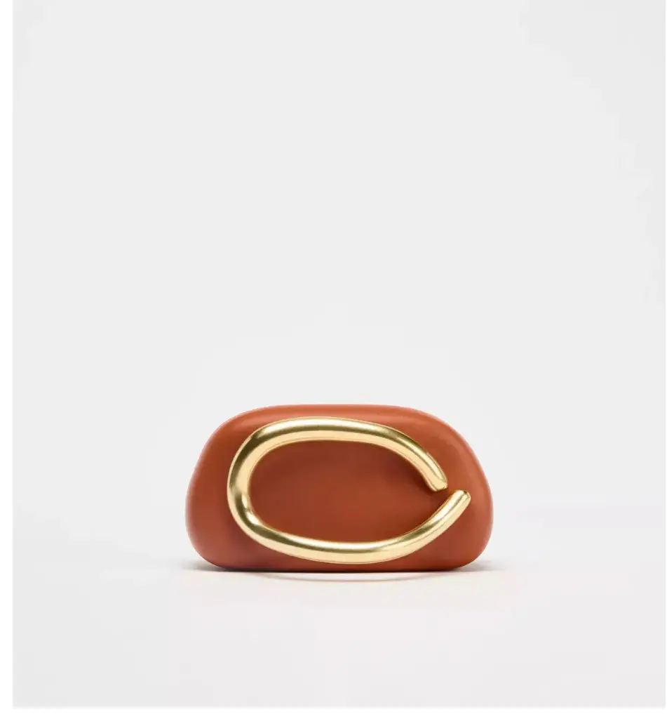 BOLSO CAJA CIERRE DORADO