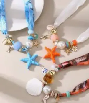 COLLARES DE TELA COLGANTES