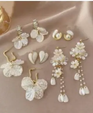 PENDIENTES PERLAS CORAZON FLORES