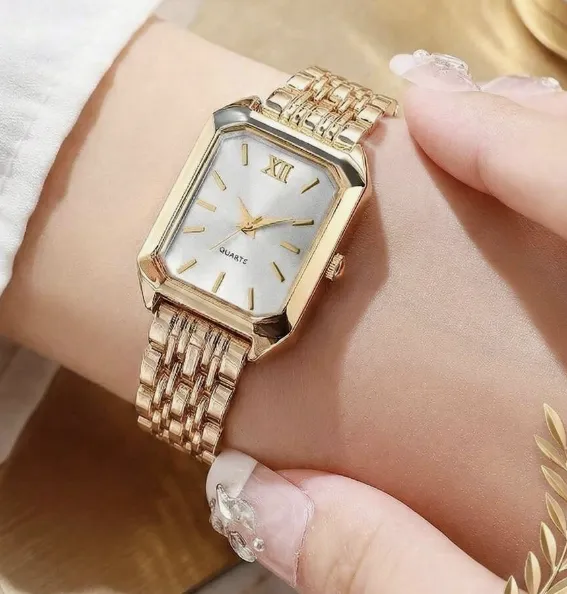 RELOJ DORADO