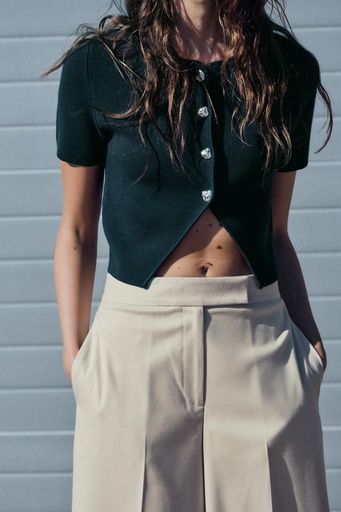 TOP CROP PUNTO MANGAS