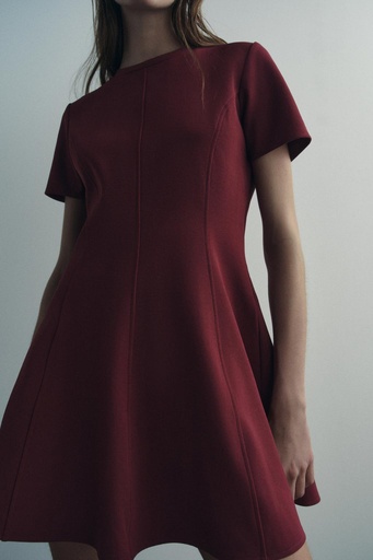 VESTIDO CORTO SKATER