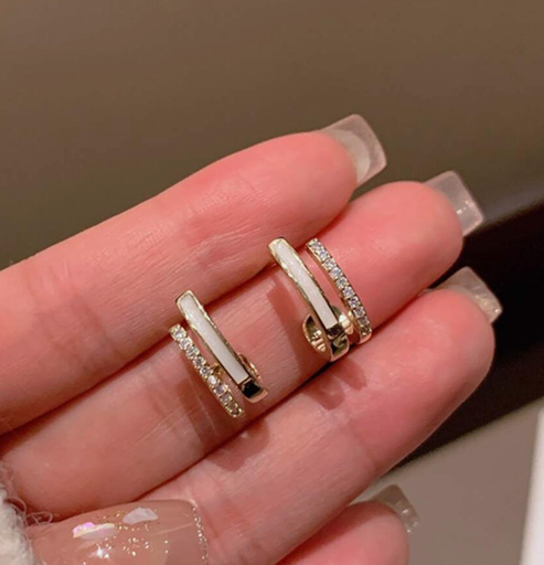 ARETES BRILLO